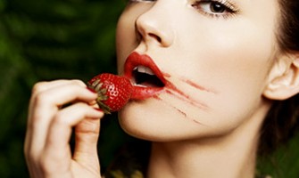 Food Sex: Taking Food Into The Bedroom